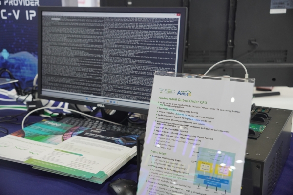 1785995361537480.jpg 基于S8‑100的Andes AX66 Demo,实现高性能双虚拟机并行处理_副本.jpg